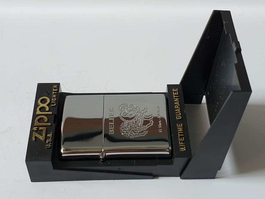 Zippo 