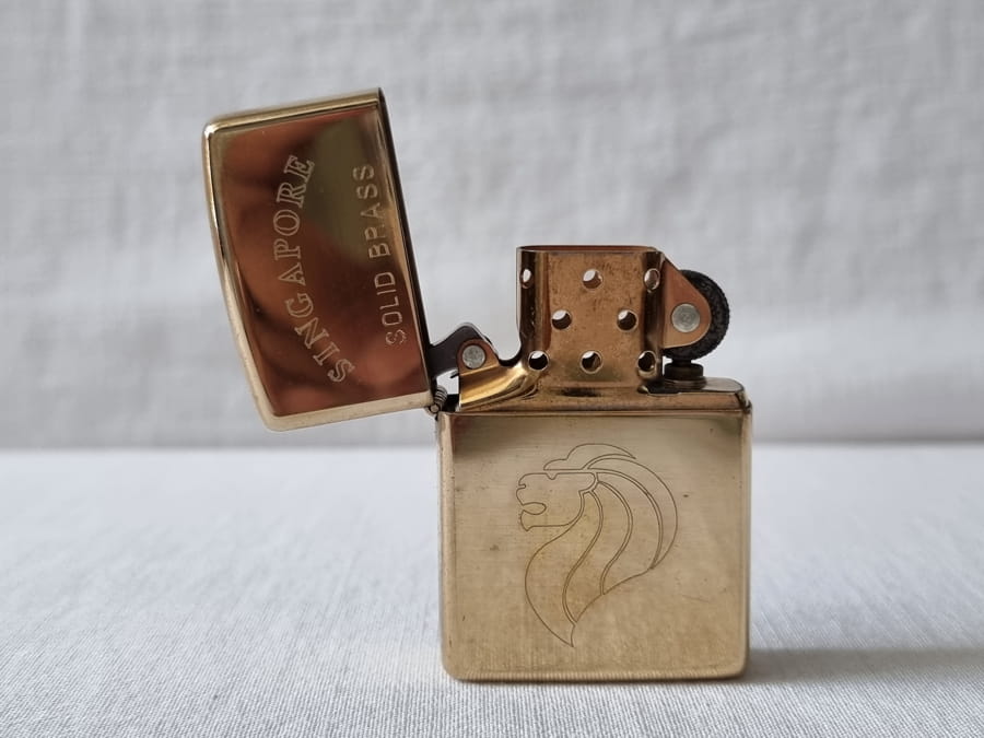 Zippo solid brass 1993