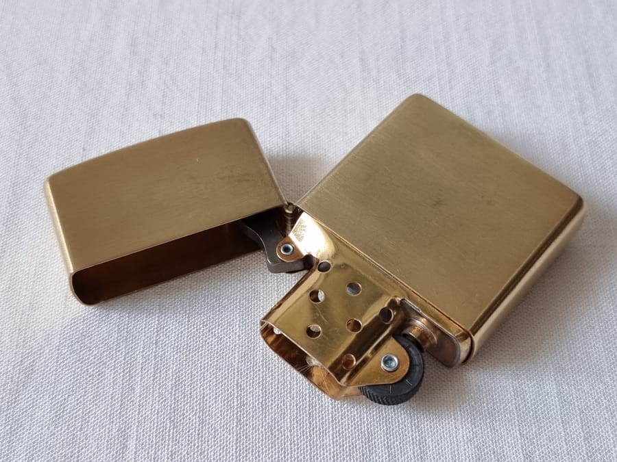 Zippo Solid Brass 1997