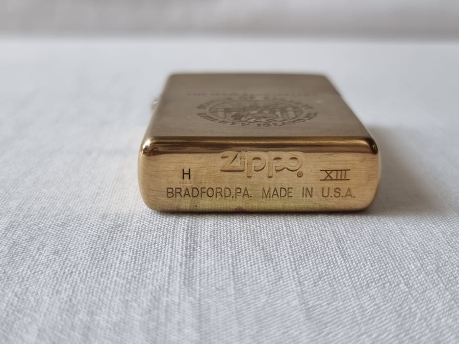 Zippo Solid Brass 1997