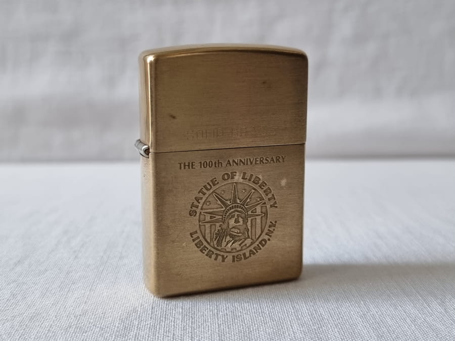 Zippo Solid Brass 1997