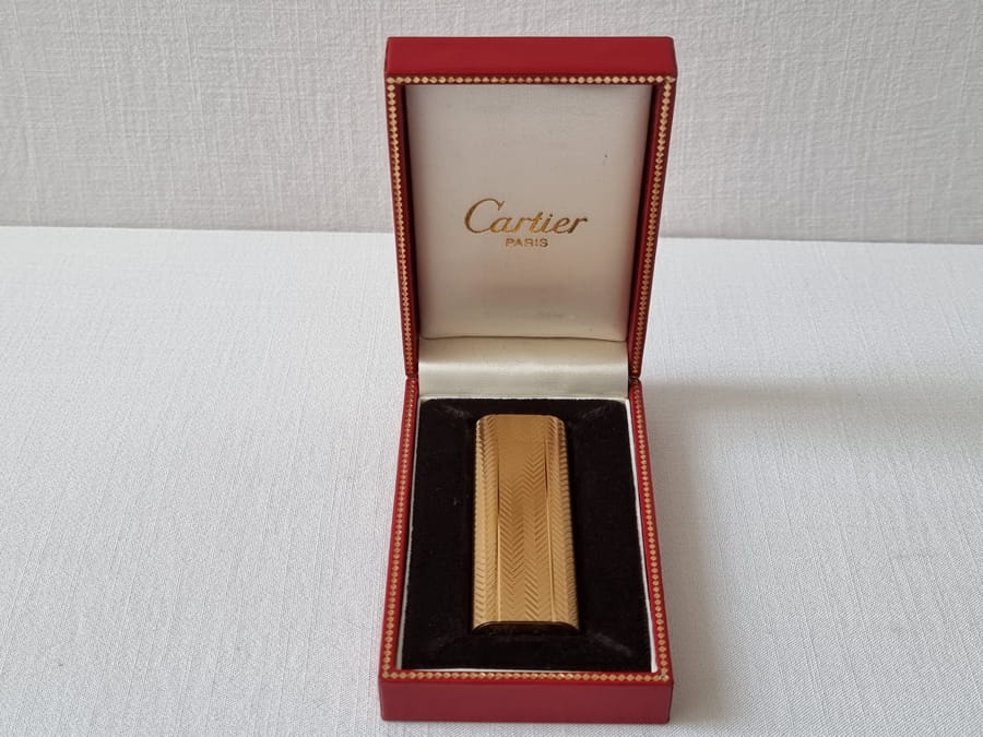 Bật lửa Cartier Gold