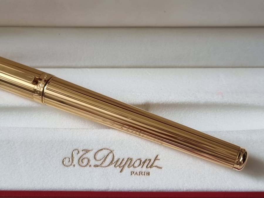 Bút máy S.T Dupont