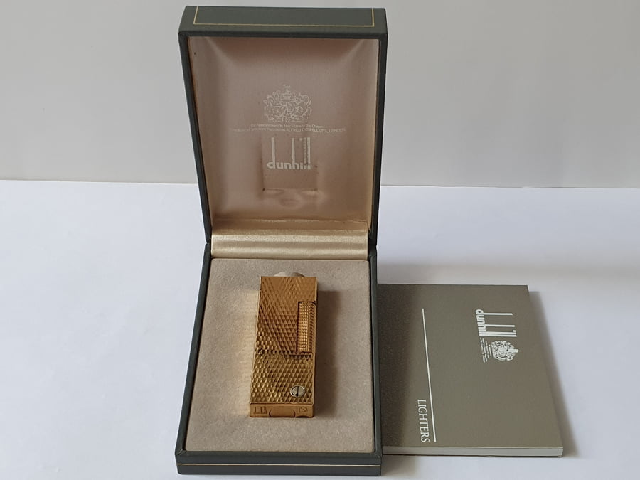 Bật lửa Dunhill