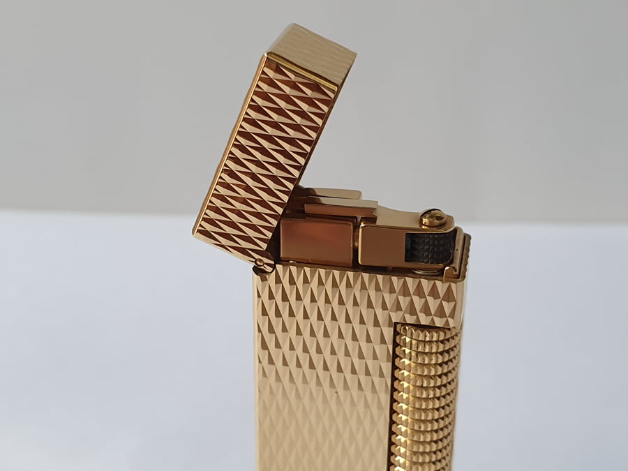 Bật lửa Dunhill