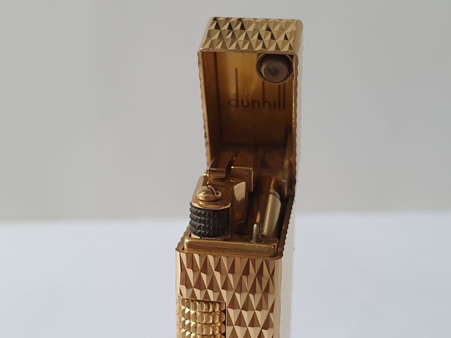 Bật lửa Dunhill