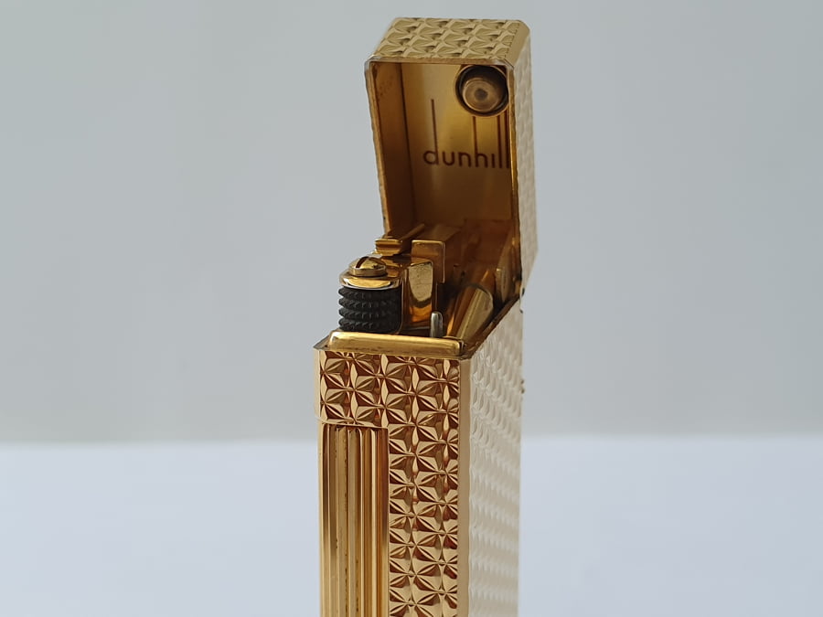 Bật lửa Dunhill