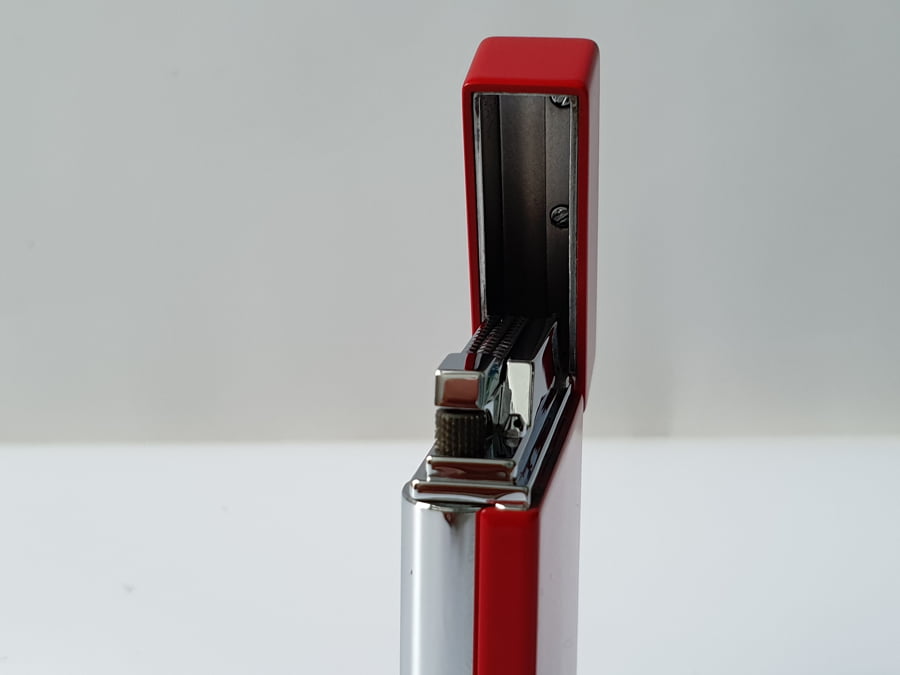 S.T Dupont Ligne 8