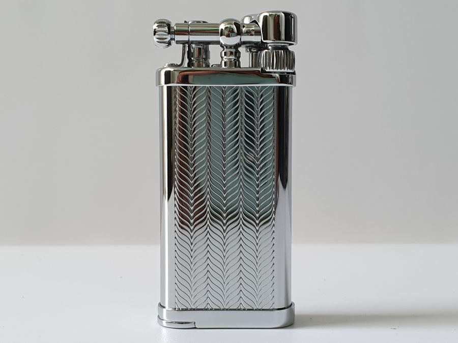 Im Corona Pipe Lighter