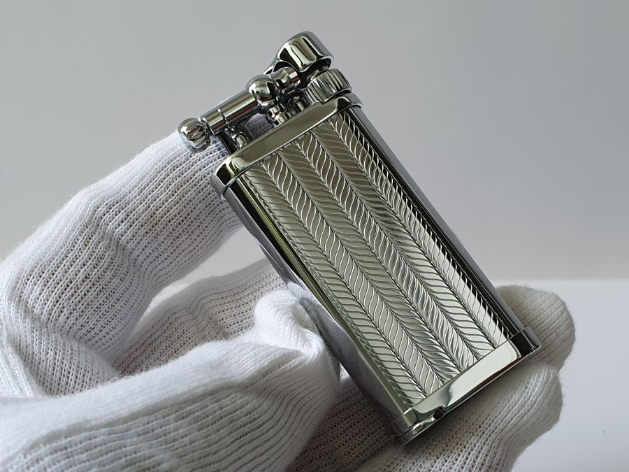 Im Corona Pipe Lighter