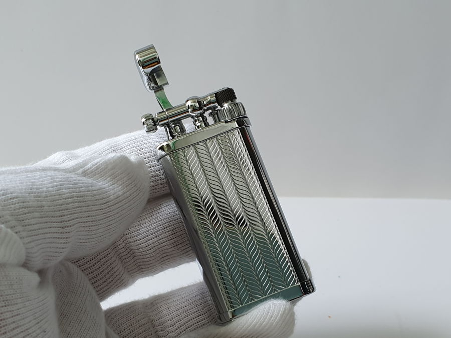 Im Corona Pipe Lighter