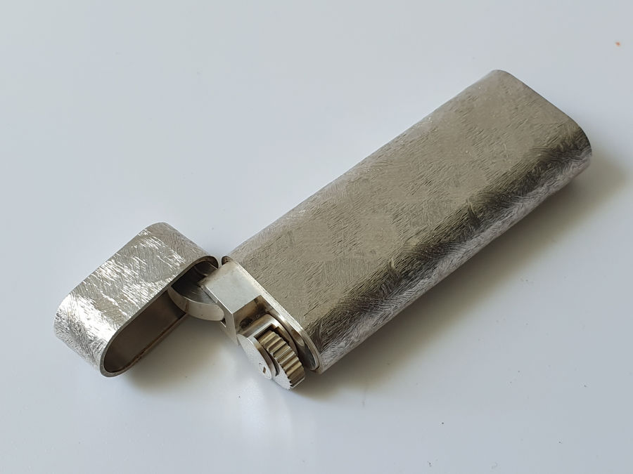 Bật lửa Cartier Silver