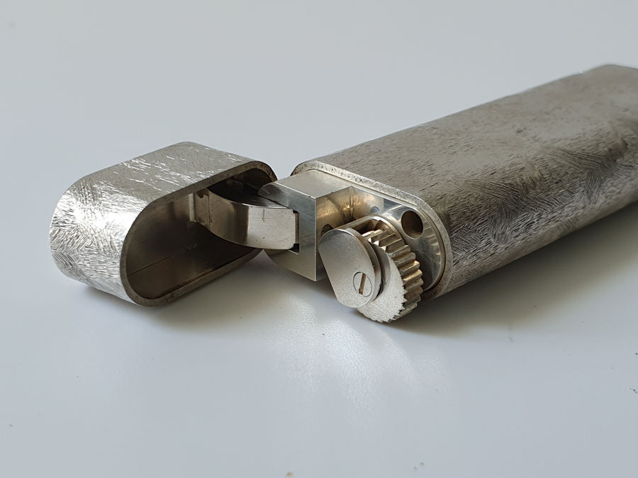 Bật lửa Cartier Silver