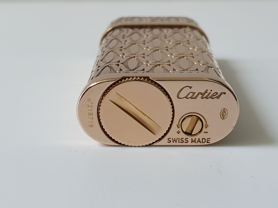 Bật lửa Cartier