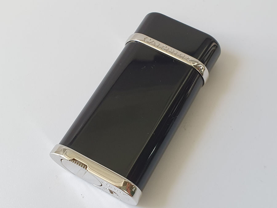 Bật lửa Cartier