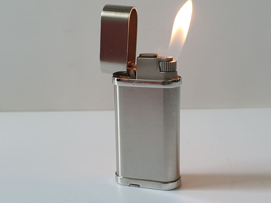 Bật lửa Cartier