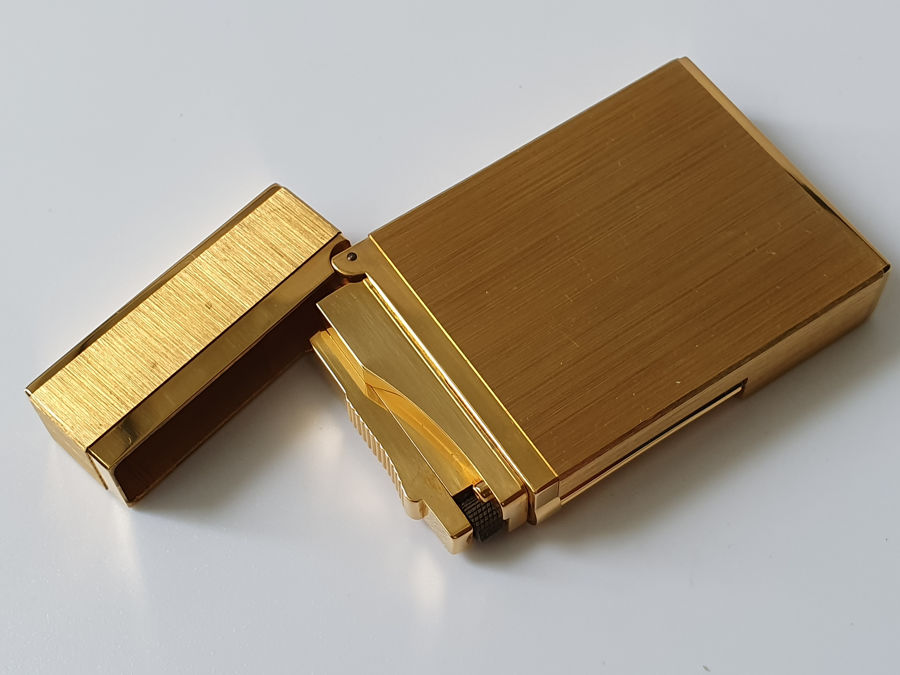S.T Dupont line2 Gold