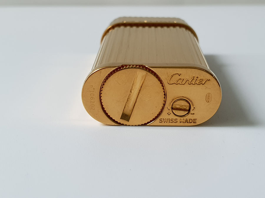Bật lửa Cartier Gold