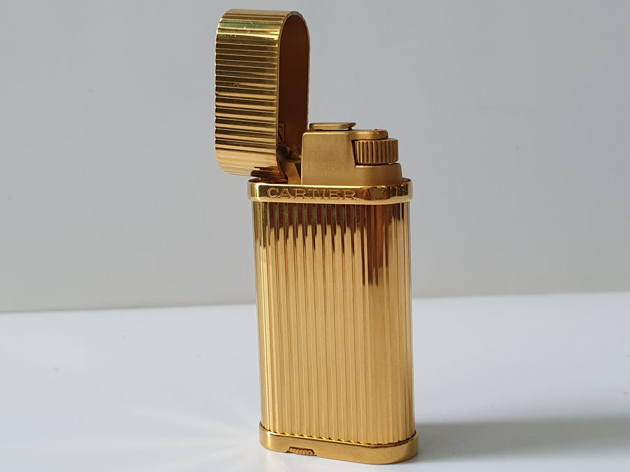 Bật lửa Cartier Gold