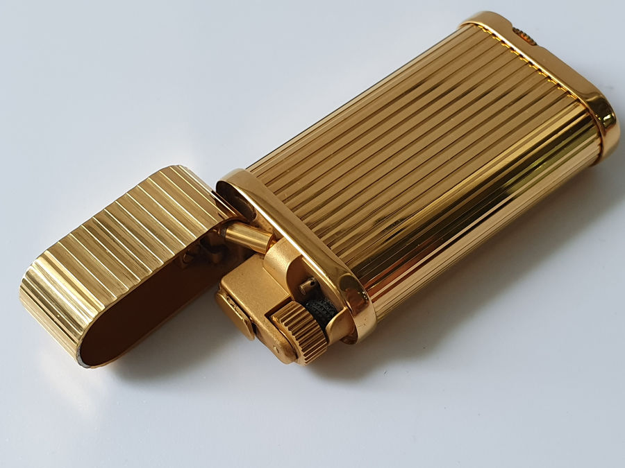 Bật lửa Cartier Gold
