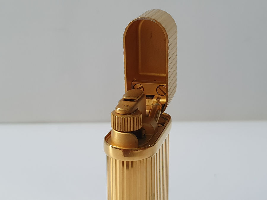 Bật lửa Cartier Gold