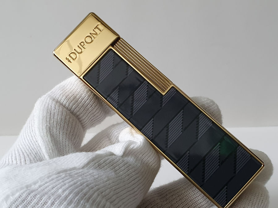 S.T Dupont TWIGGY Lighter