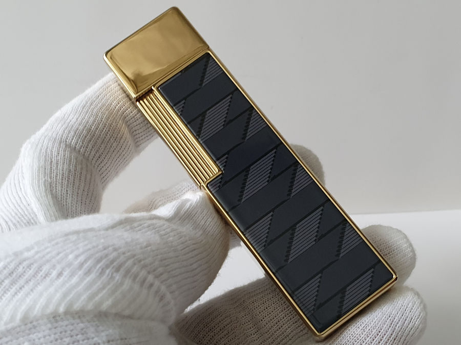 S.T Dupont TWIGGY Lighter