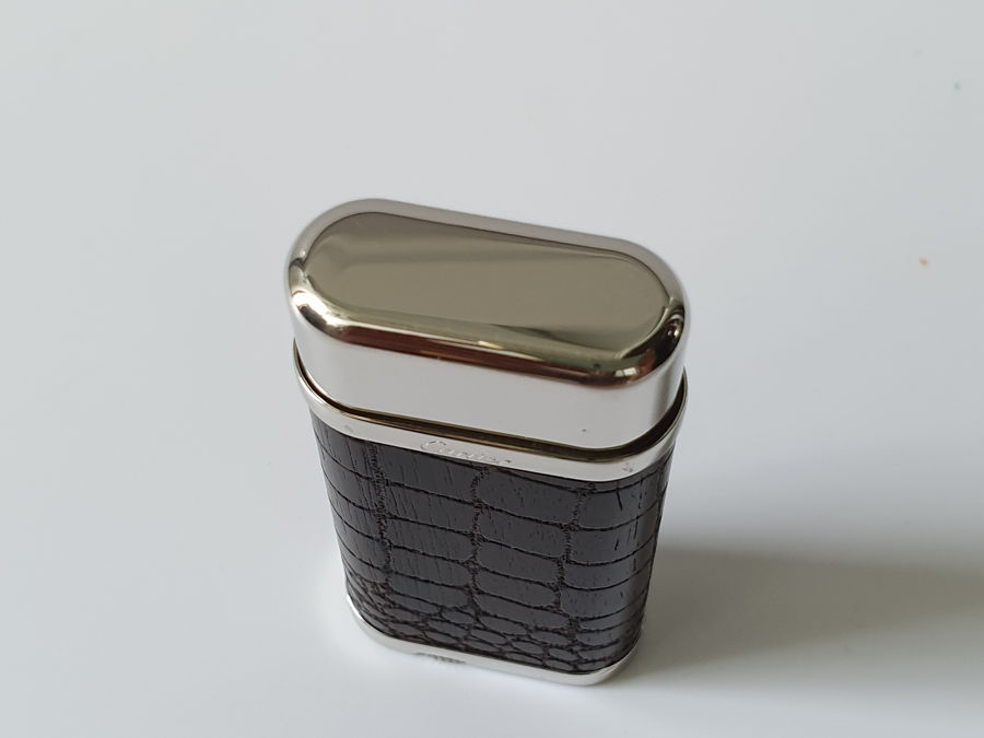 Bật lửa Cartier