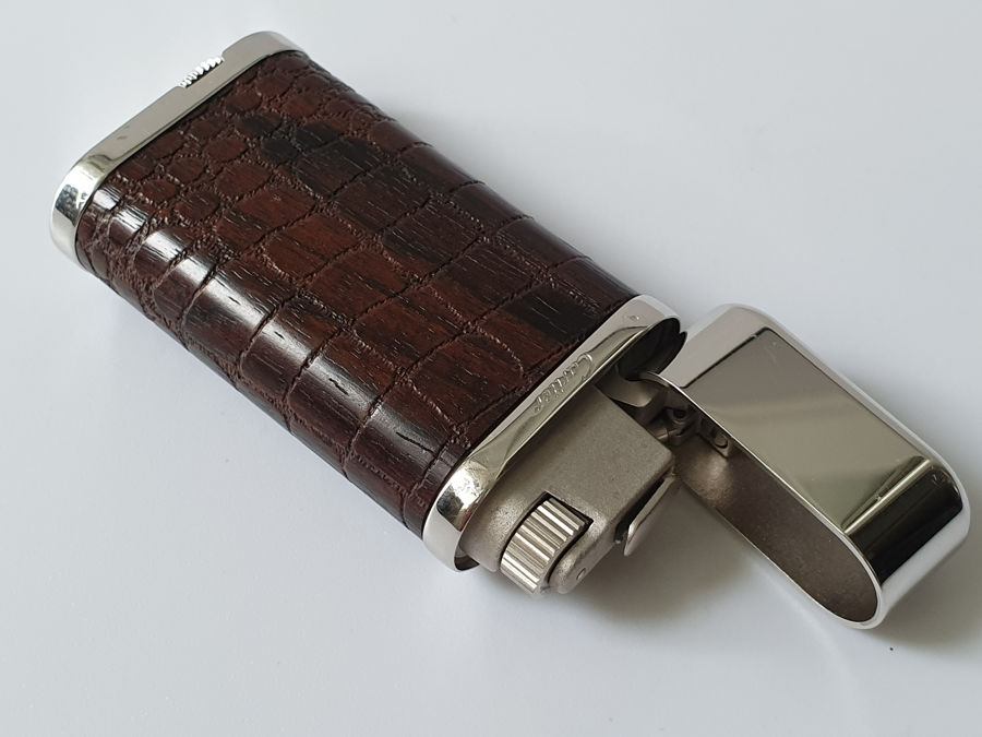 Bật lửa Cartier