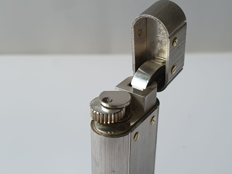 Bật lửa Cartier