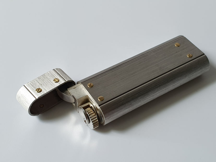 Bật lửa Cartier