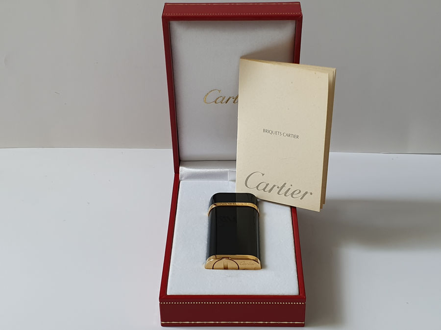 Bật lửa Cartier