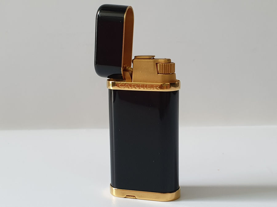 Bật lửa Cartier