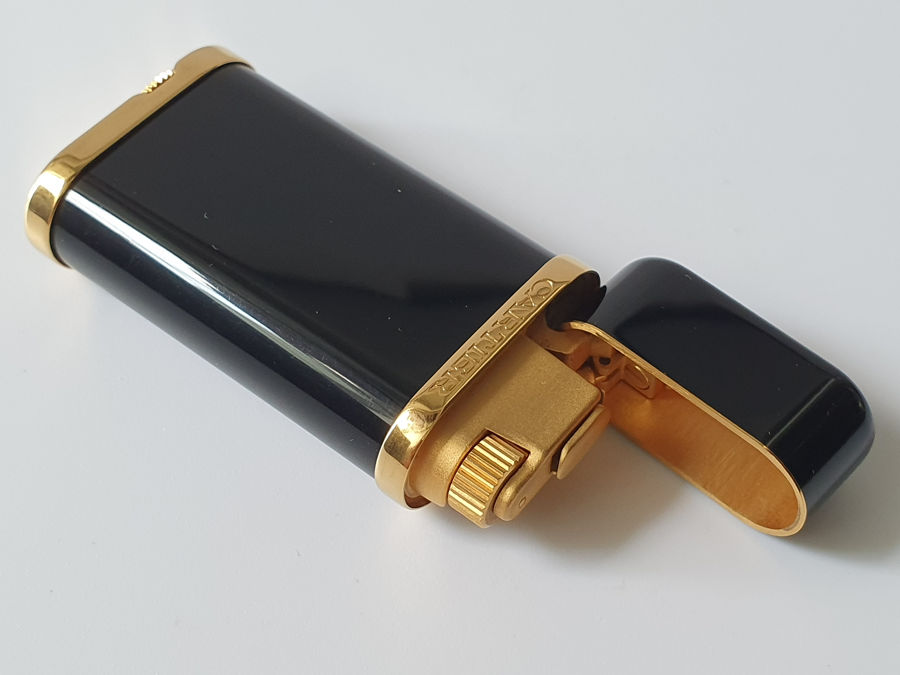Bật lửa Cartier
