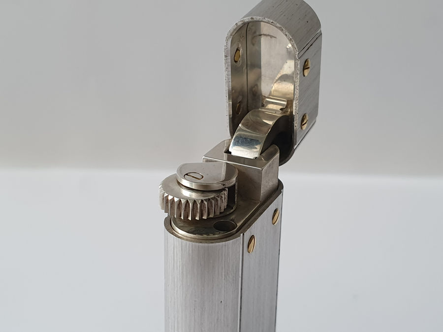 Bật lửa CARTIER