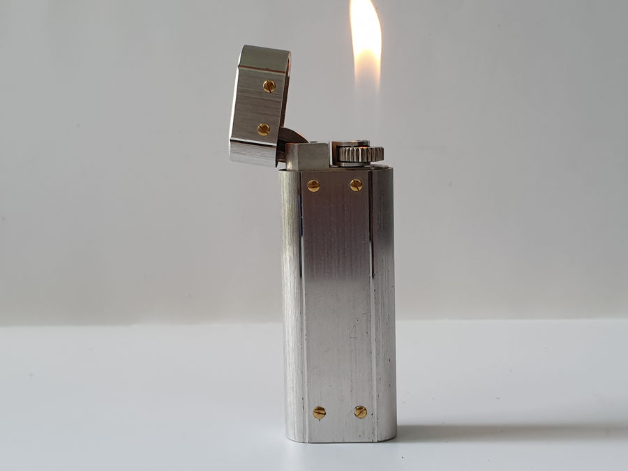 Bật lửa CARTIER