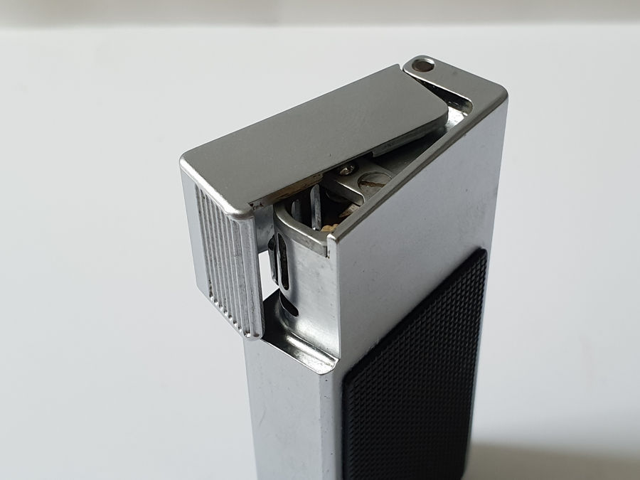 Bật lửa Braun Linear 6880